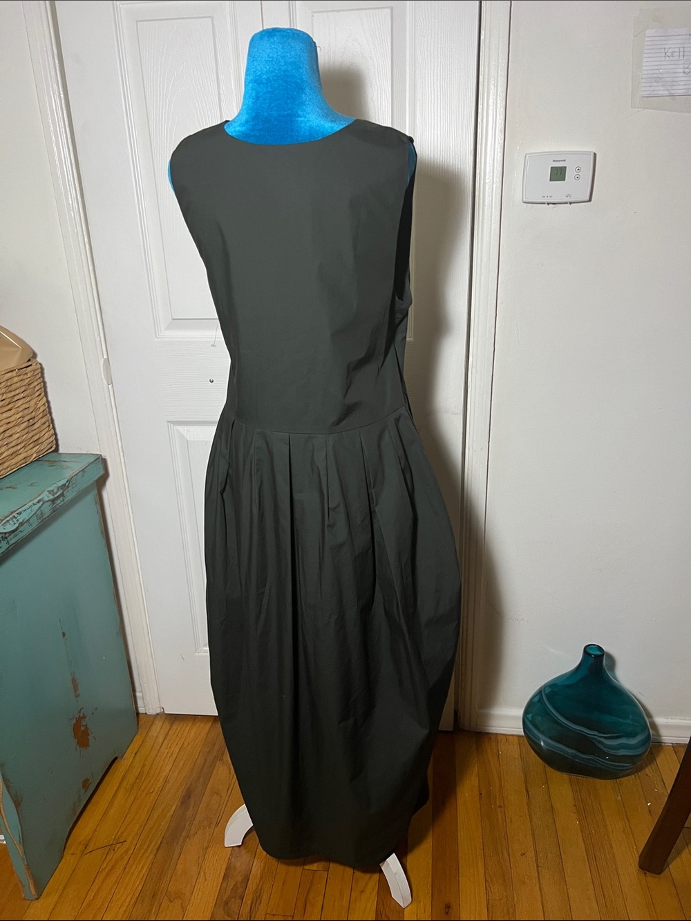 NWT BLACK CRANE Shadow Cotton Tulip Dress Black Women’s Medium - Picture 4 of 7
